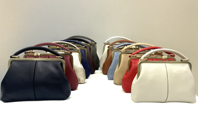 Retro Handtasche Leder - Kleine Olive in Dunkelbraun, Henkeltasche, Umhängetasche, Bügeltasche