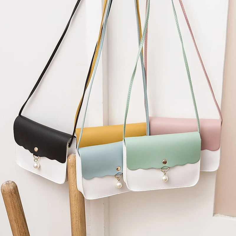 MODERNE Handtasche aus veganem Leder mit Schultergurt