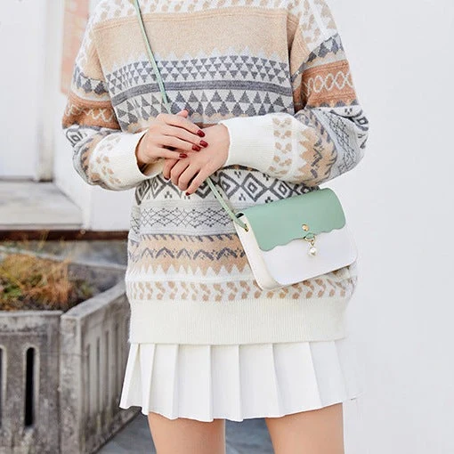 MODERNE Handtasche aus veganem Leder mit Schultergurt