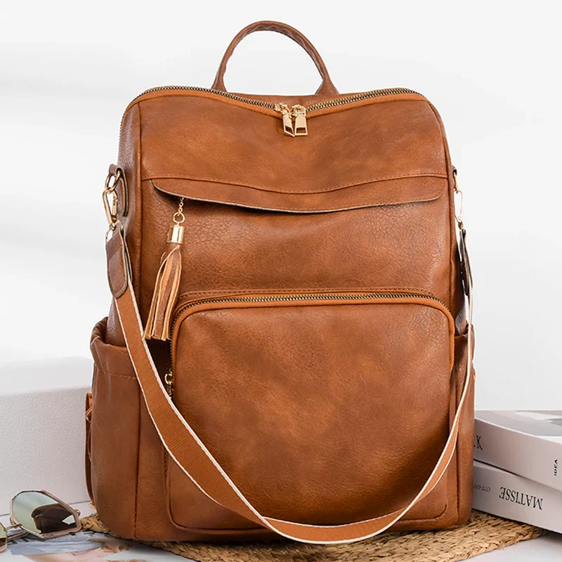 KLASSISCHER Rucksack aus veganem Leder