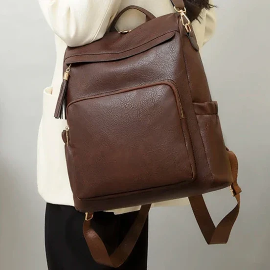 KLASSISCHER Rucksack aus veganem Leder