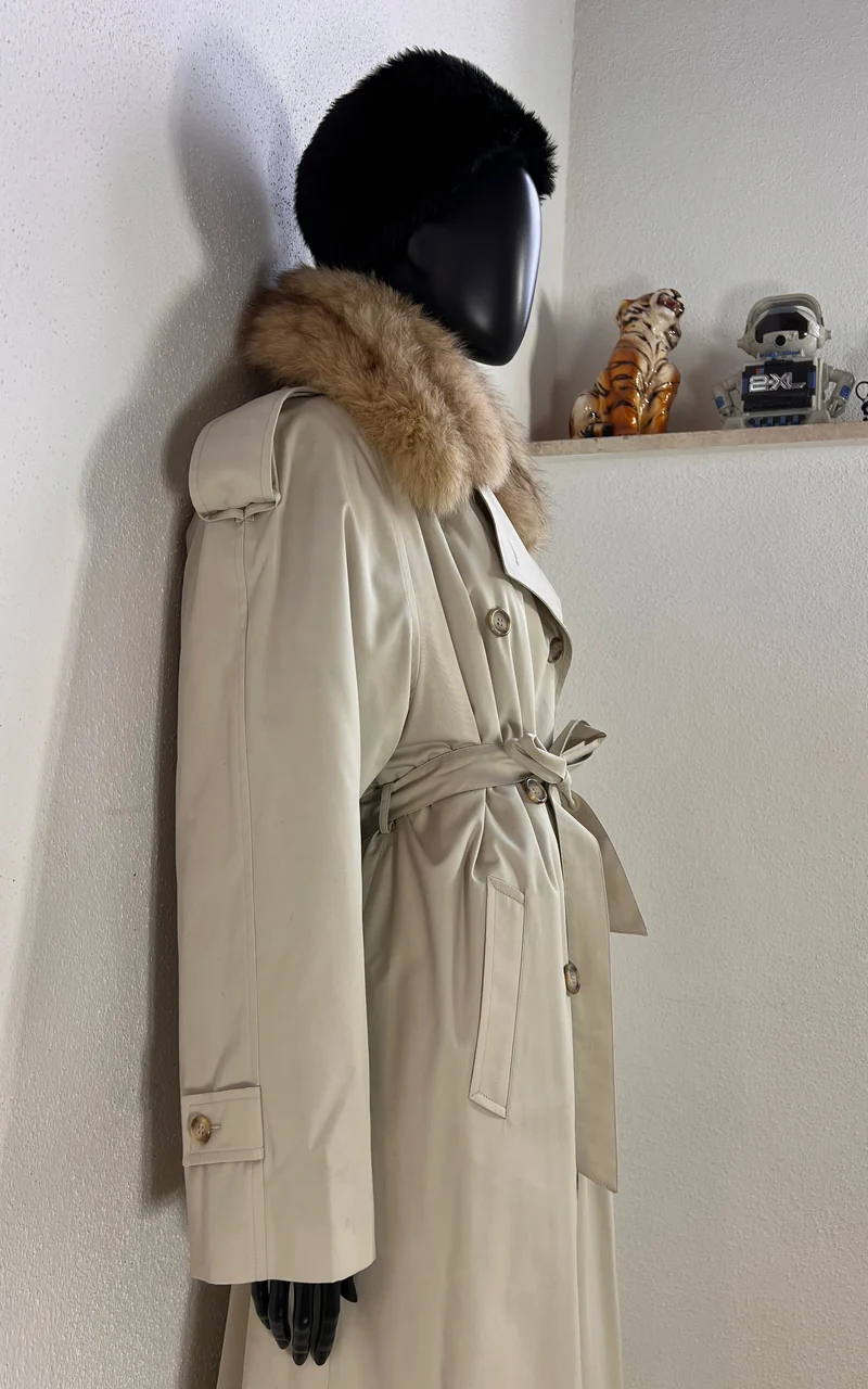 Tailor-Made Trench Coat with Genuine Mink Fur Lining