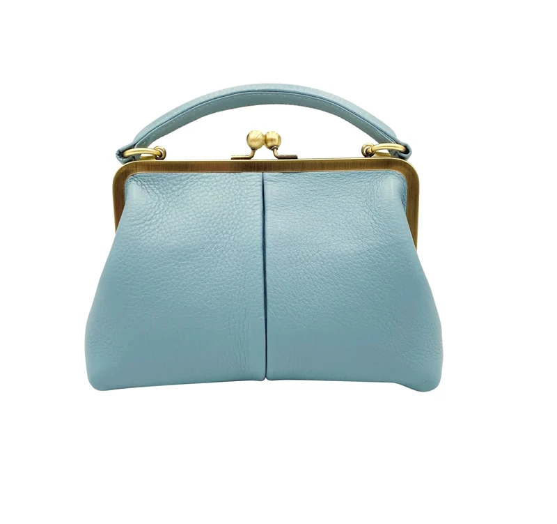 Kleine Damen Ledertasche "Kleine Olive" - Hellblau | Umhängetasche | Bügeltasche | Retro