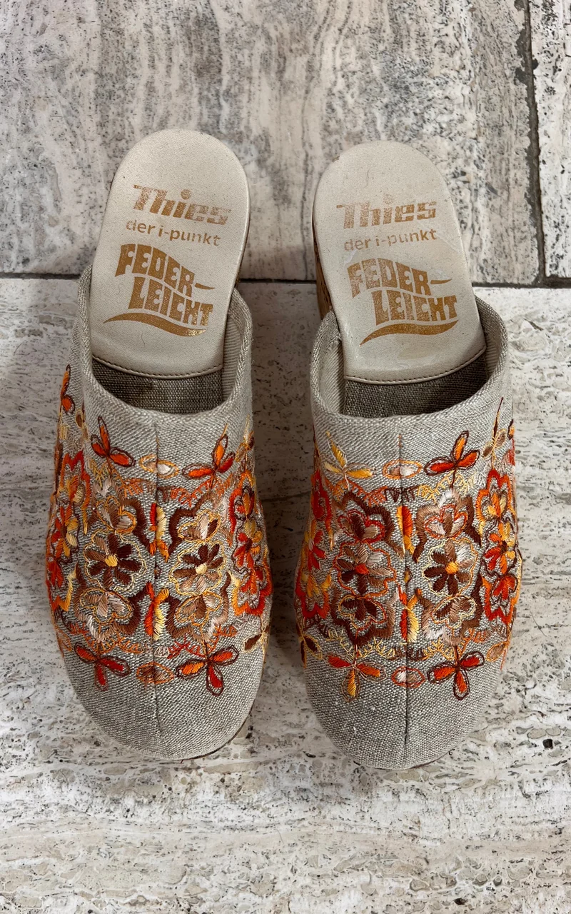 Vintage 1970s Embroidered Platform Clogs 38
