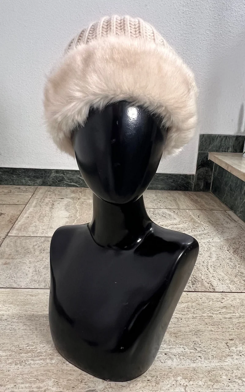 Vintage C&A Cream Wool Blend Faux Fur Hat