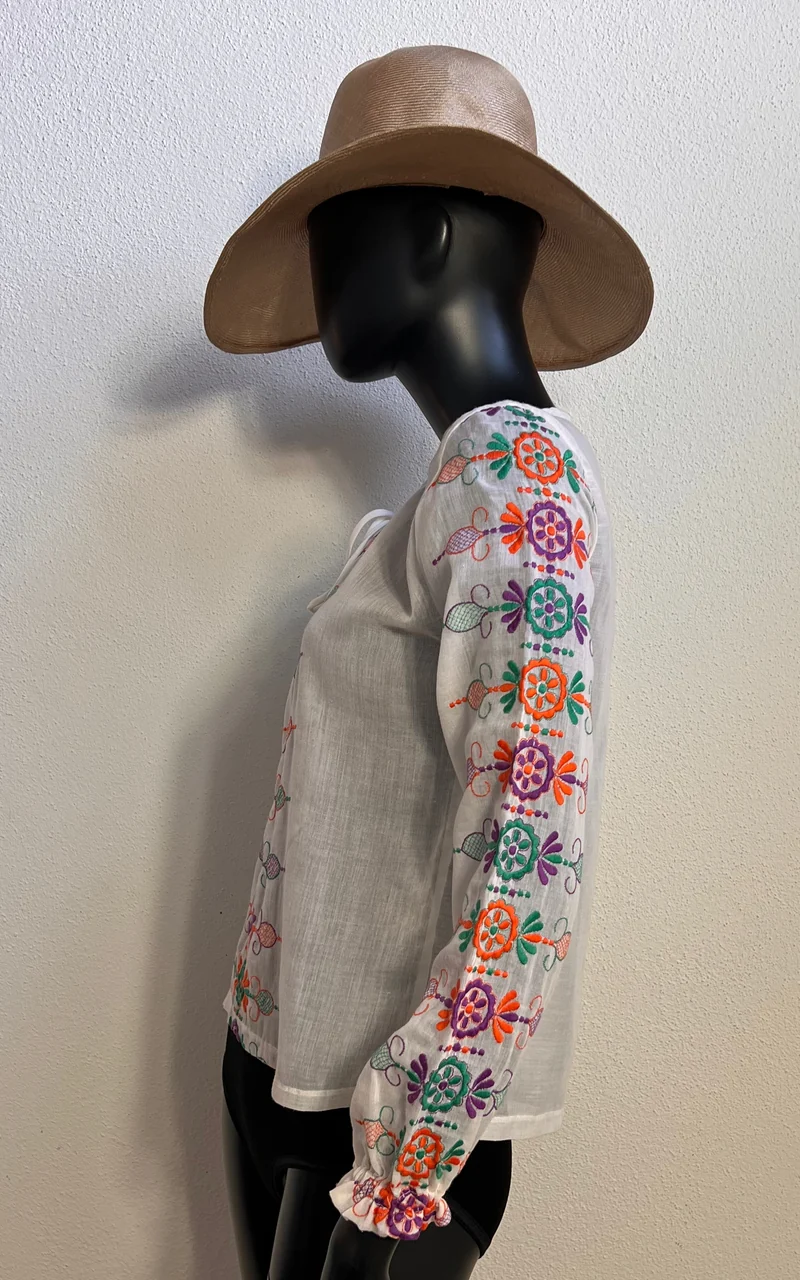 Vintage 70s Folklore Blouse