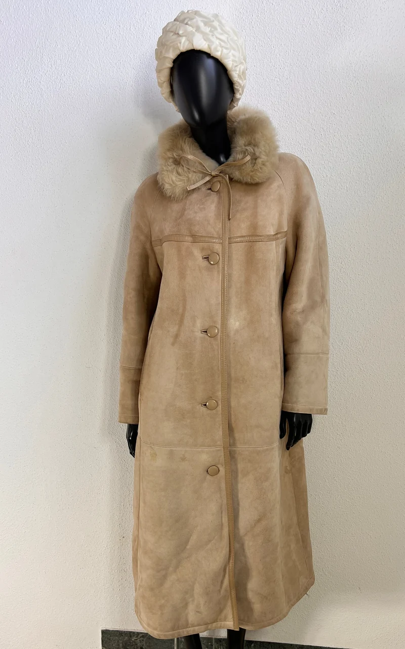 Vintage 1970s Beige Shearling Maxi Coat