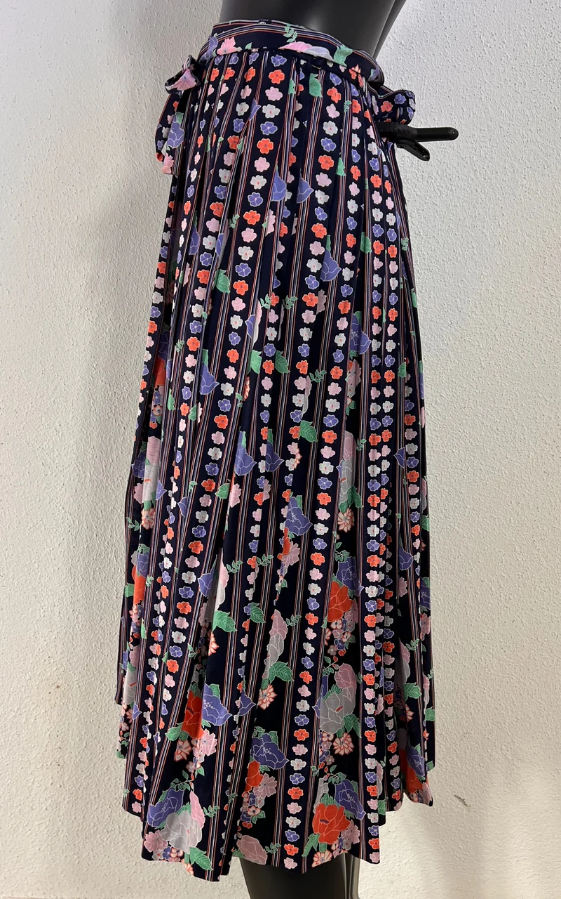 Vintage 70s Bleyle Pleated Flower Skirt