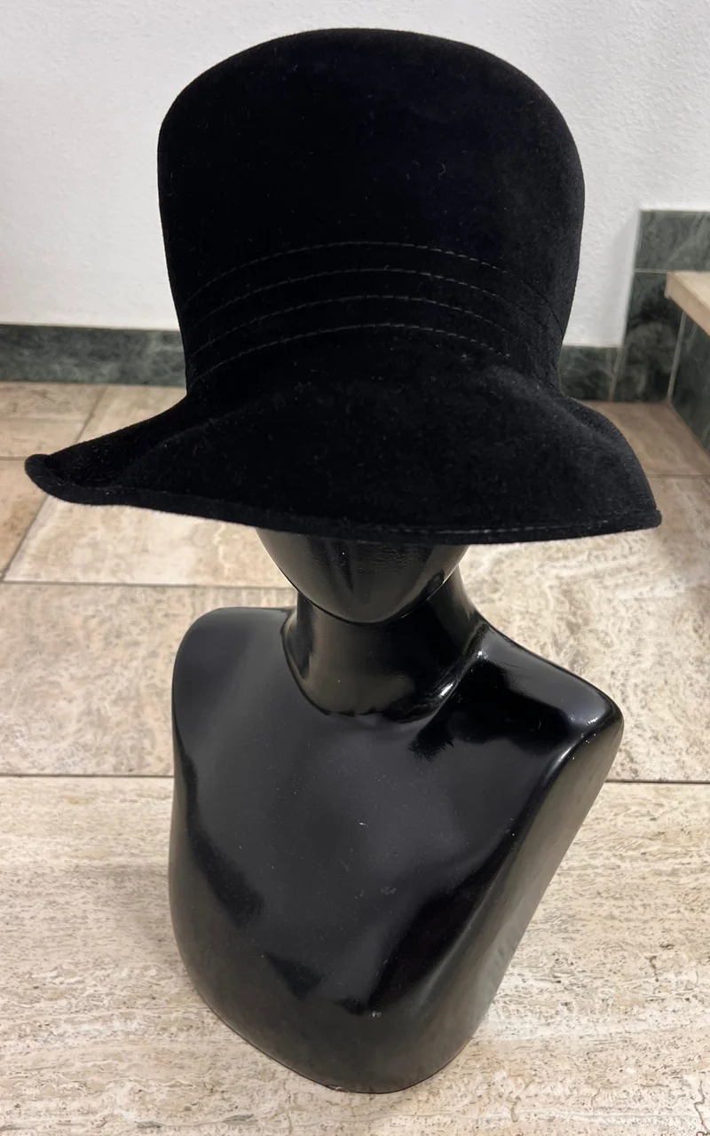 Vintage 70s Black Floppy Hat
