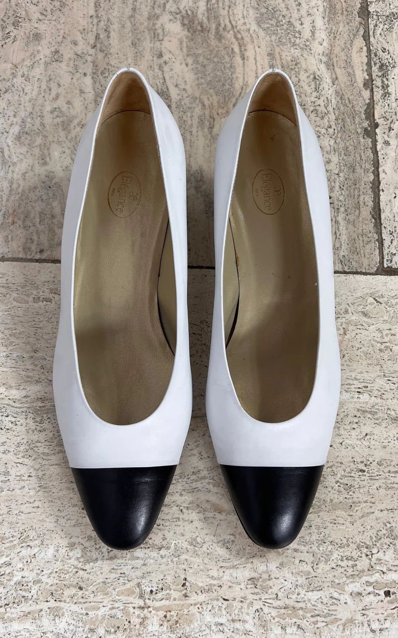 Vintage Elegance Paris Pumps 40