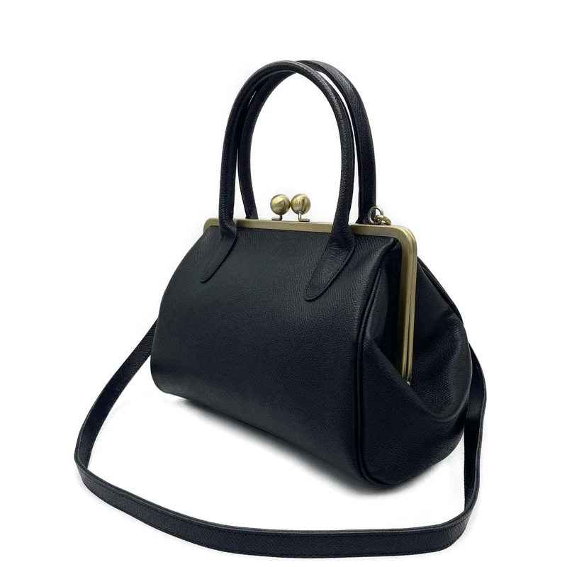 Retro Handtasche ‚Große Aurelie‘ in Schwarz – Echtleder Bügeltasche und Schultertasche