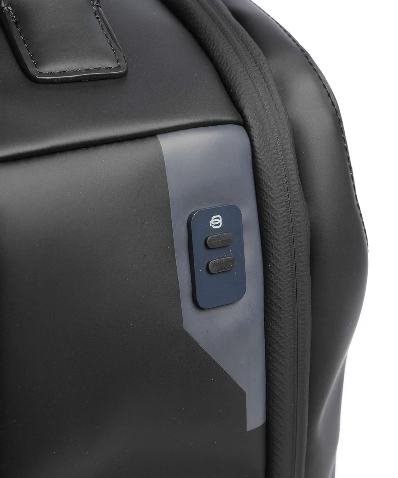 Piquadro Rover 30 Rucksack black