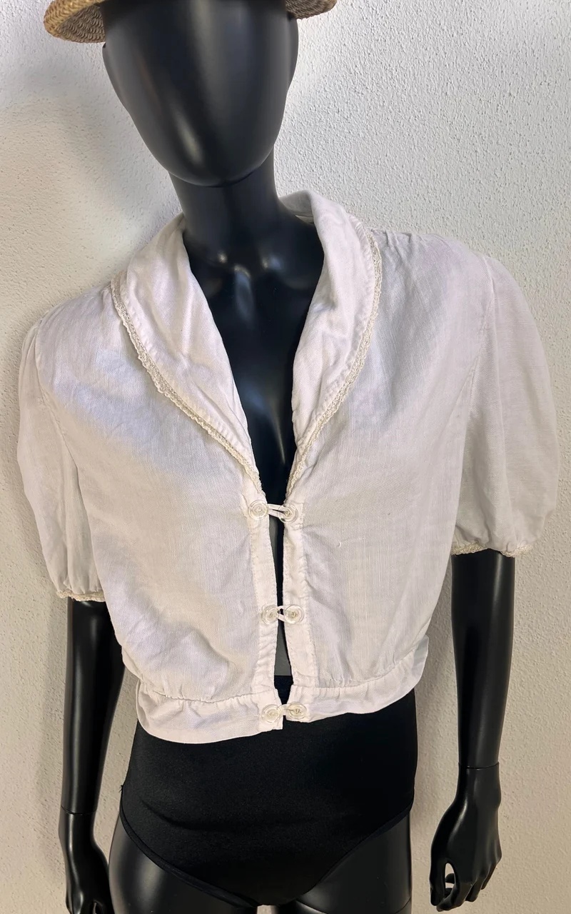 Vintage 40s Romantic Cropped Blouse