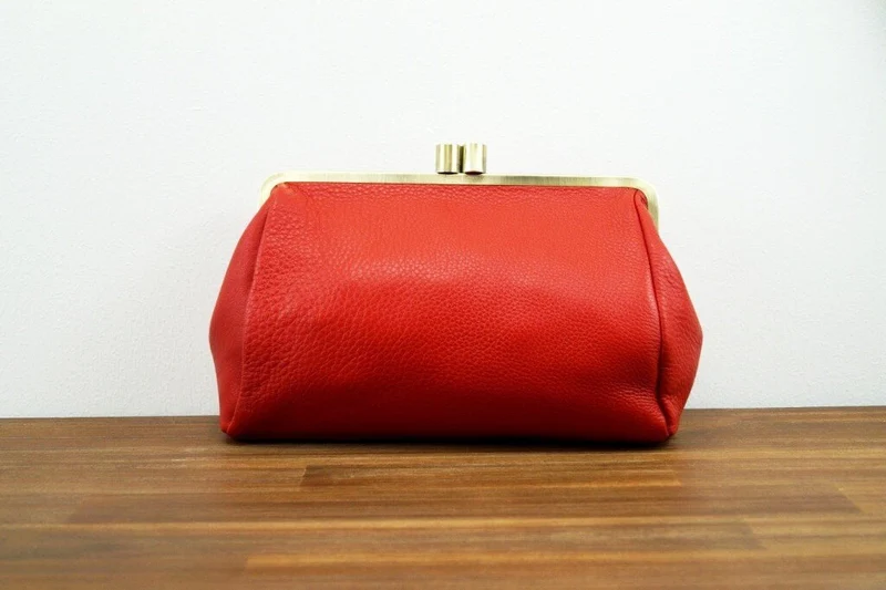 Vintage Leder Handtasche, Vintage Clutch "Dakota" in rot, Ledertasche, Leder Schultertasche, Leder Tasche mit Klippverschluss