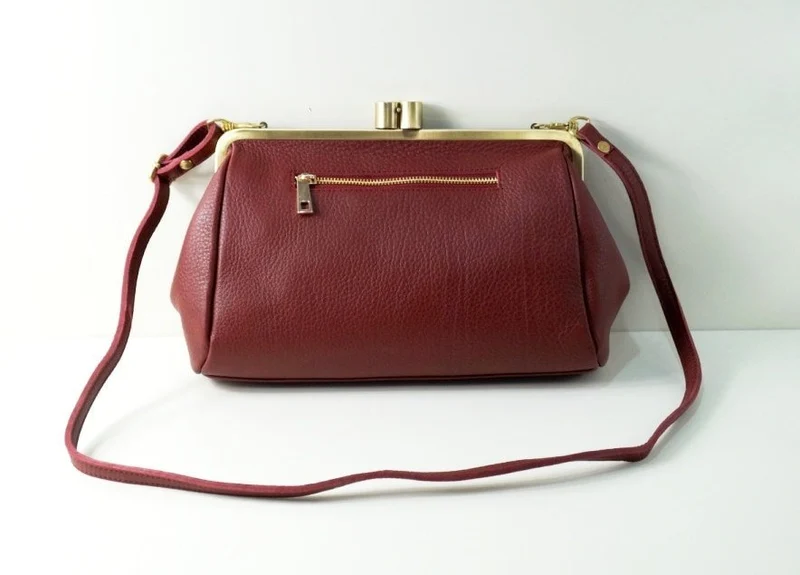 Vintage Leder Handtasche / Clutch Dakota in dunkelrot, Vintage, Damen, Ledertasche, Henkeltasche, Handtasche, Schultertasche, echt leder
