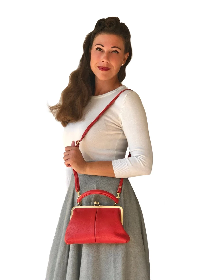 Retro Damen Ledertasche "Kleine Olive" in rot - Bügeltasche mit Clipverschluss