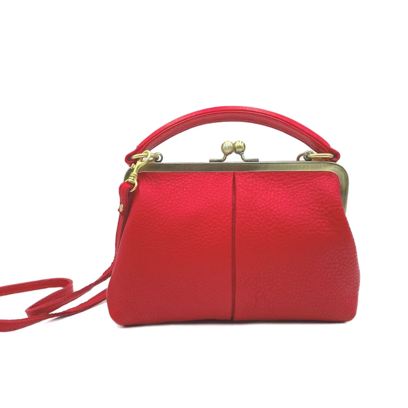 Retro Damen Ledertasche "Kleine Olive" in rot - Bügeltasche mit Clipverschluss