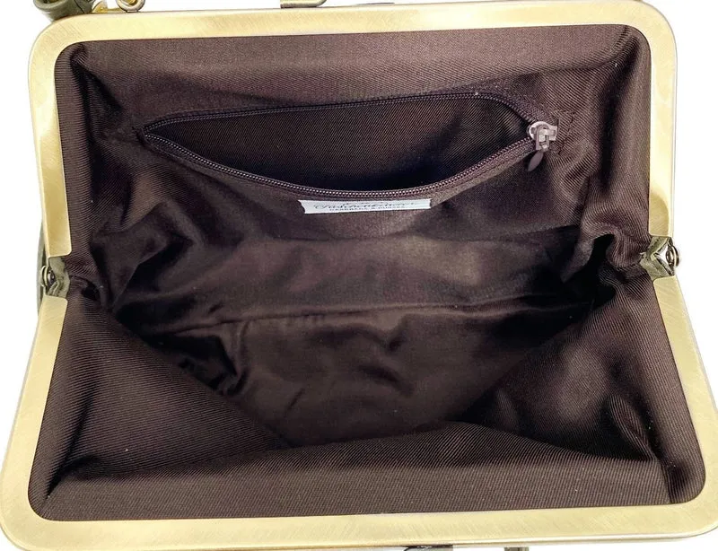 Retro Damen Ledertasche "Kleine Olive" in rot - Bügeltasche mit Clipverschluss