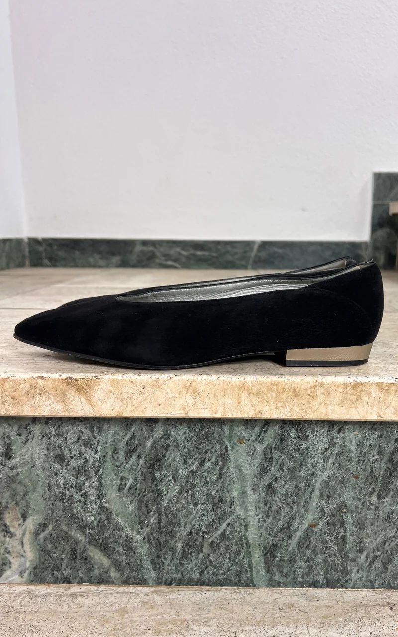 Vintage Laurel Black Suede Ballet Flats 40