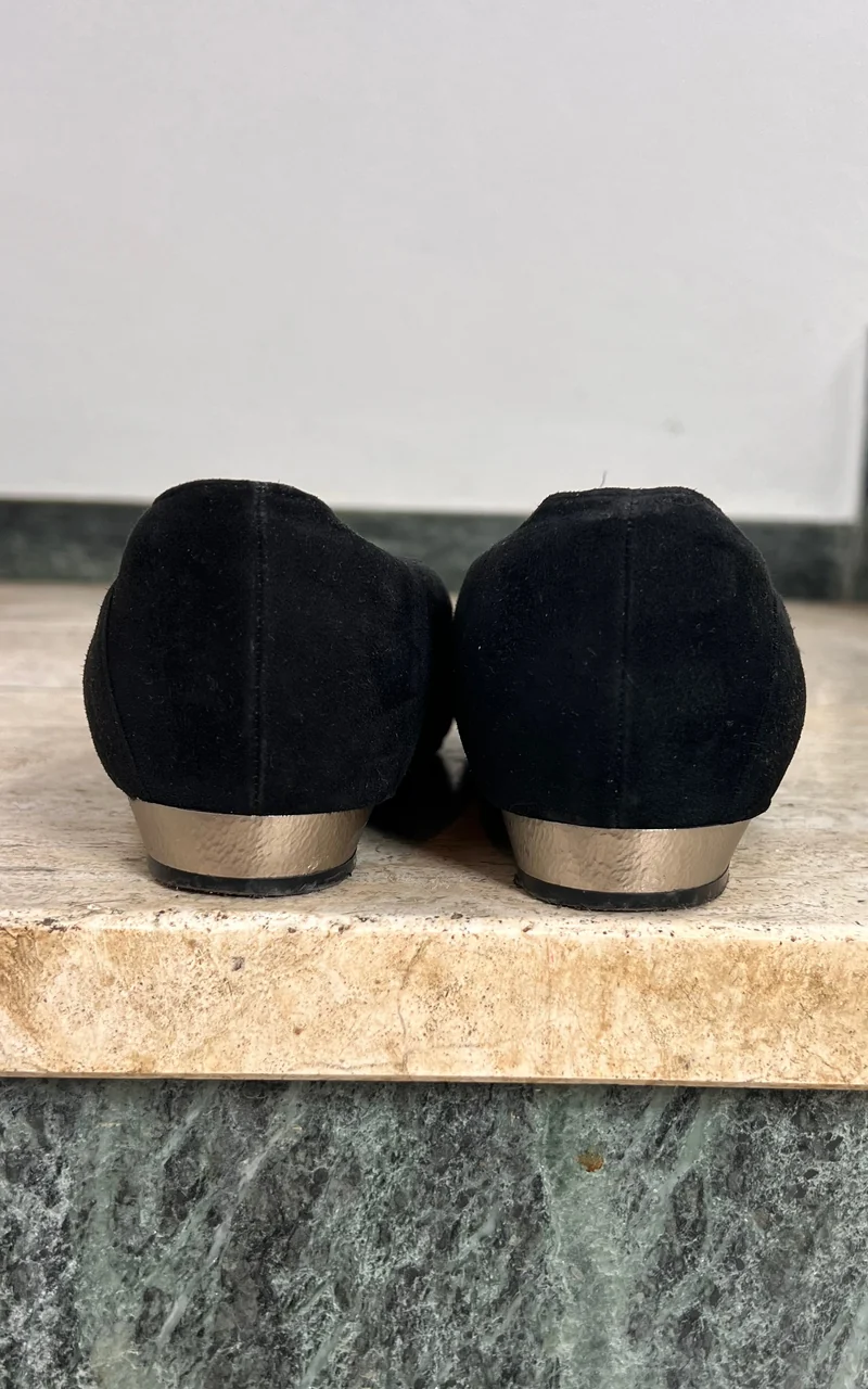 Vintage Laurel Black Suede Ballet Flats 40