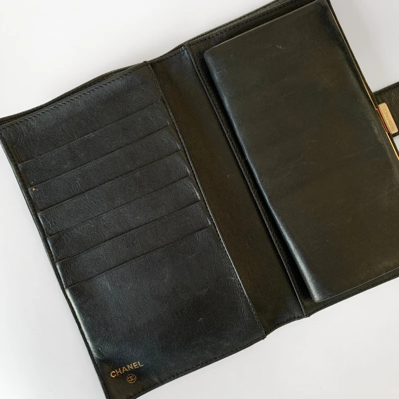 Chanel Caviar CC French Long Wallet in Schwarz