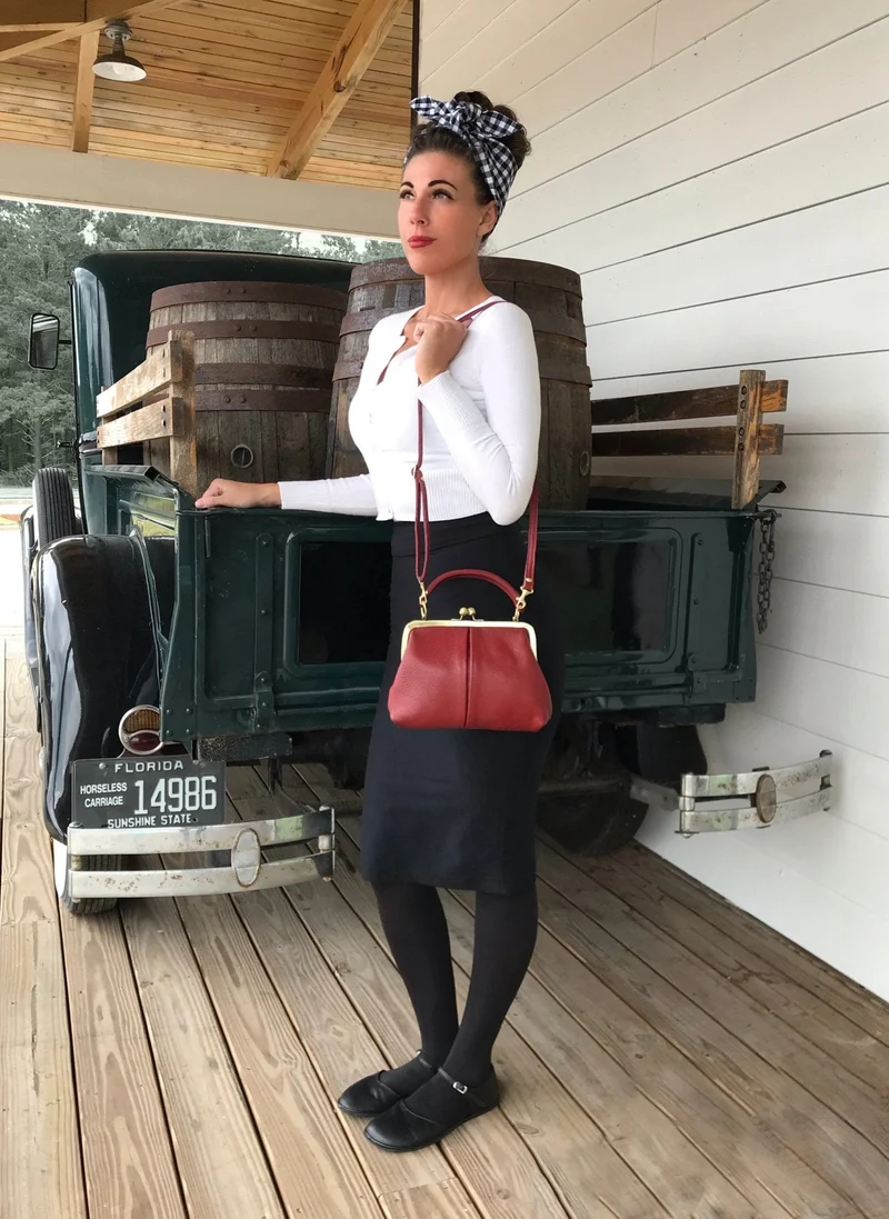Leder Handtasche Damen - Kleine Olive in Dunkelrot - Henkeltasche, Schultertasche, Bügeltasche - Vintage-Stil