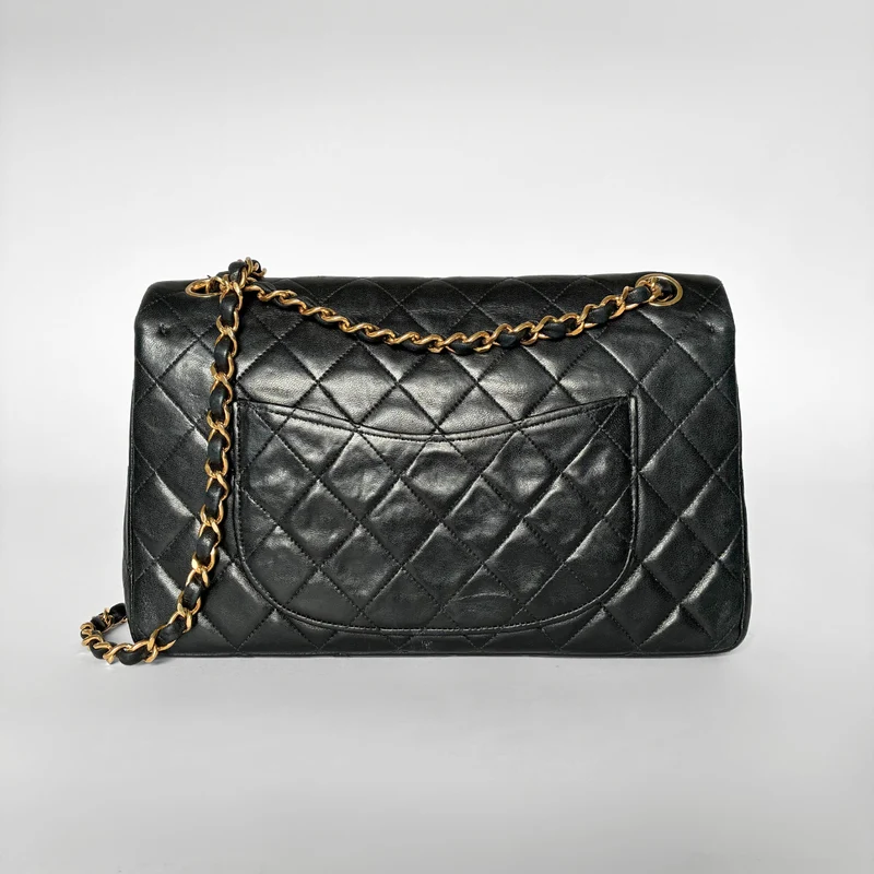 Chanel Classic Flap Bag Mittleres Lammleder