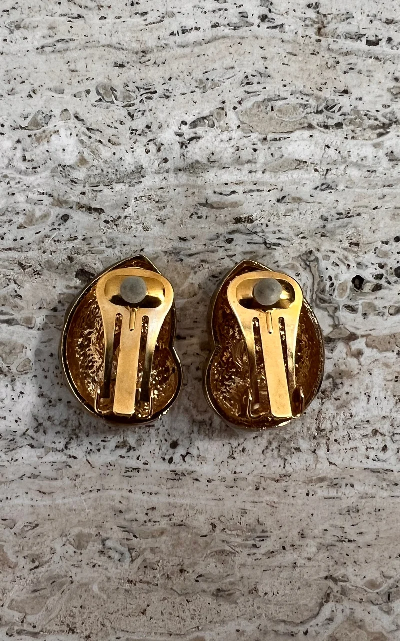 Vintage Louis Feraud Mussels Costume Jewelry Set