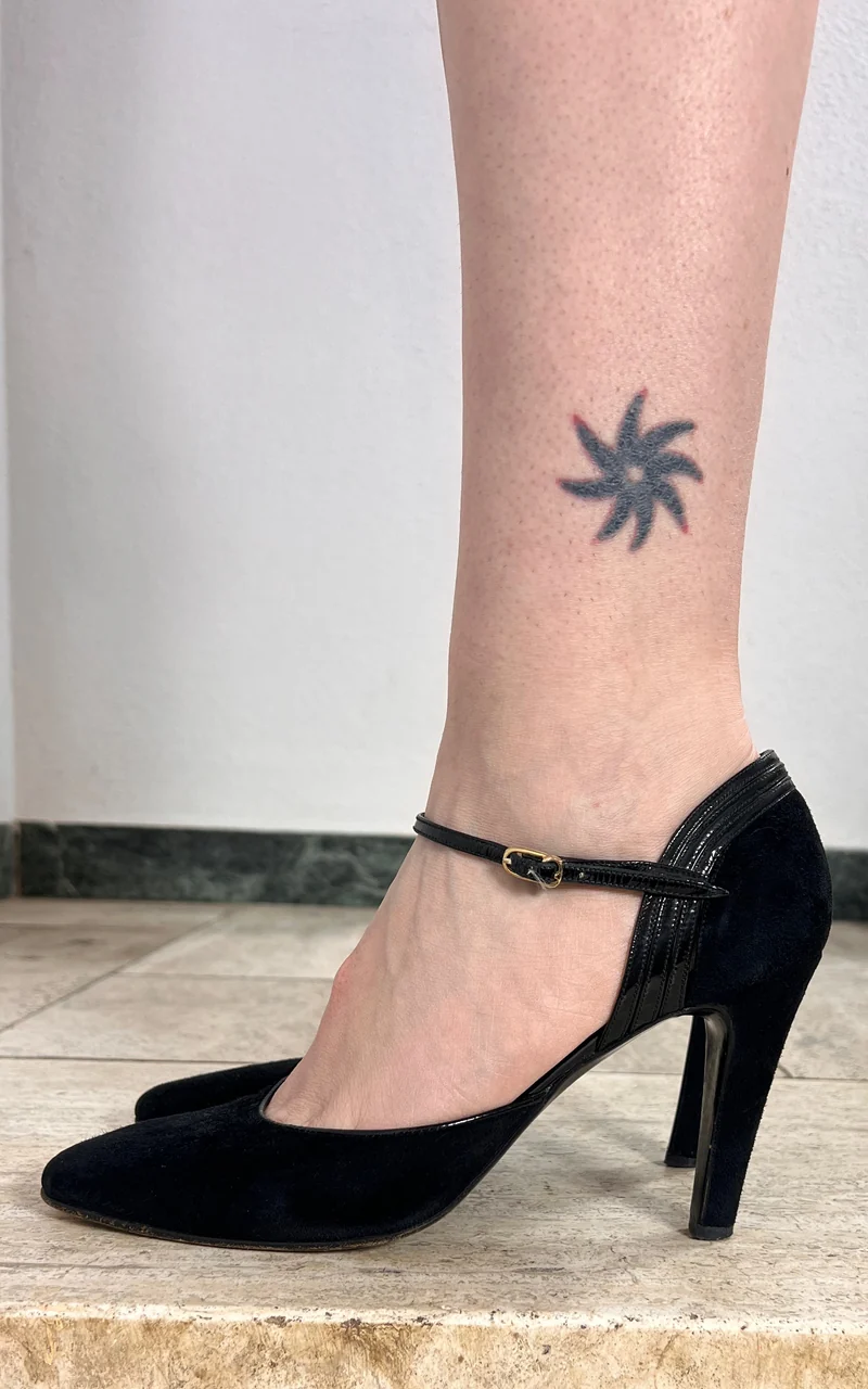 Vintage 70s Mary Jane Pumps 39