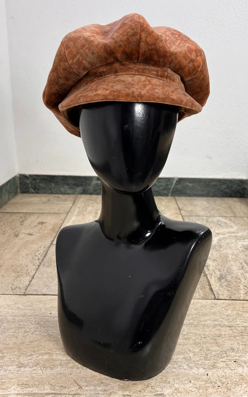 Vintage 70s Baker Boy Velvet Hat