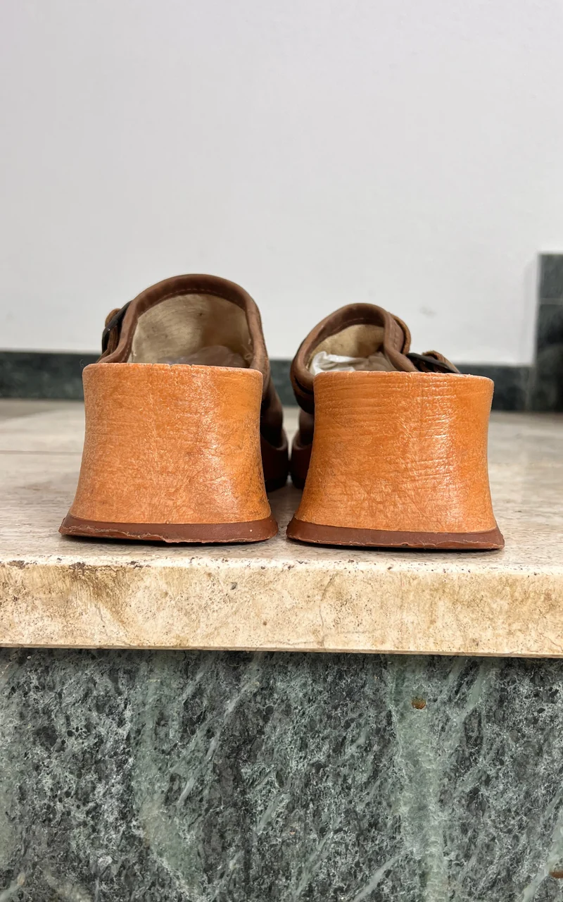Vintage 70s Clogs 38