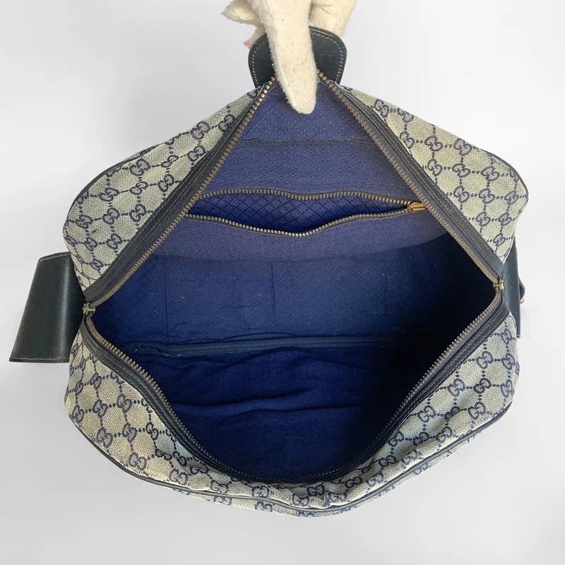 Gucci Reise-Umhängetasche aus Canvas mit Monogramm