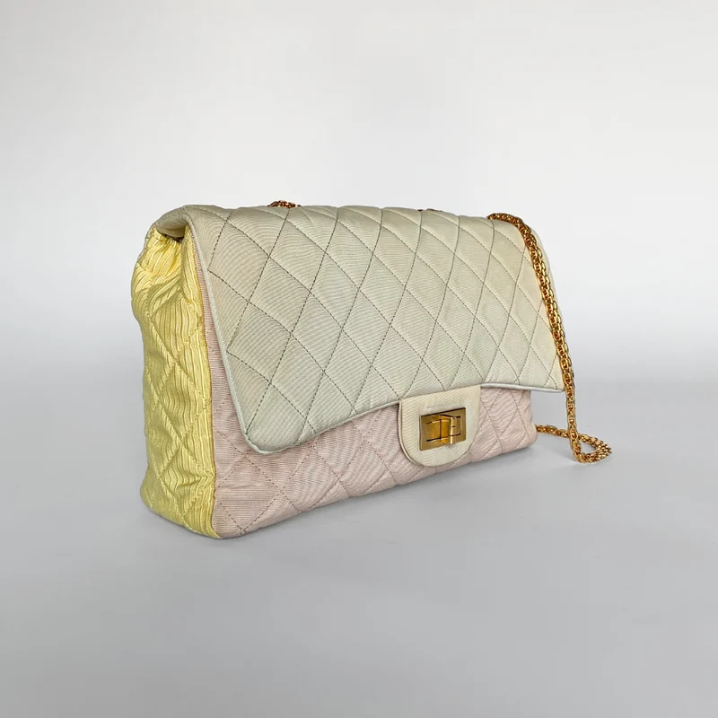 Chanel 2.55 Stepptasche Nylon