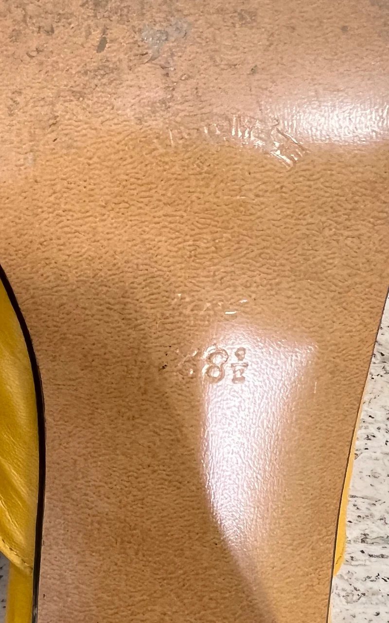 Vintage 60s Peep Toe Heels 38