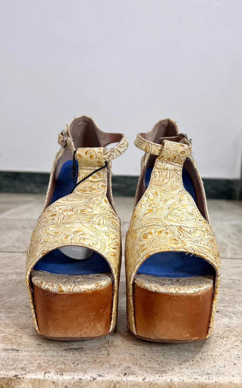 Jeffrey Campbell Embossed Platform T-Strap Heels 37