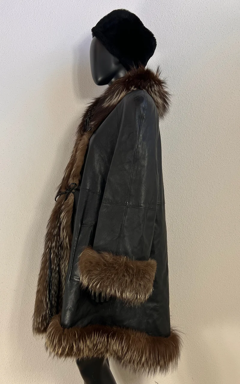 Vintage Leather Coat with Fur Trim Details