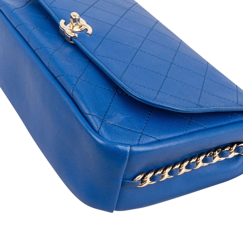 Chanel Quilted Stitched Leather Side Chain Single Flap Shoulder Bag