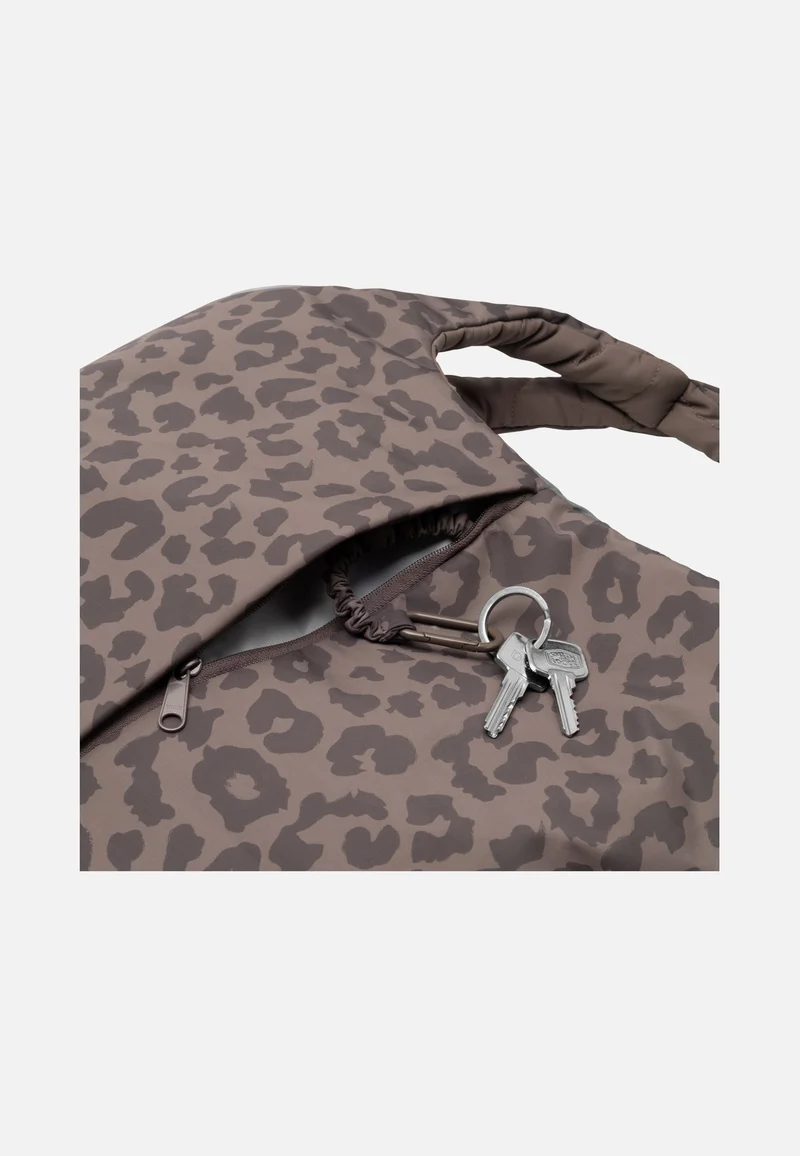 Cleo Brown Leo - Shopper
