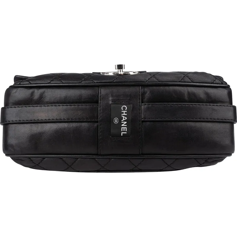 Chanel Quilted Lambskin Modern Palladium Chain Jumbo Single Flap Shoulder Bag