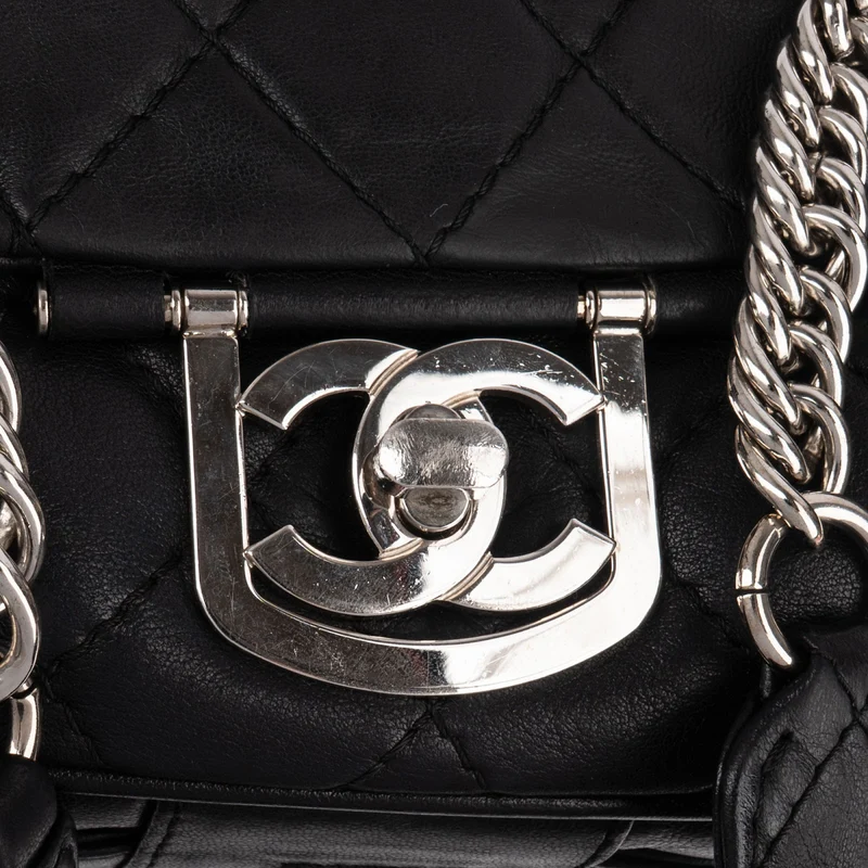 Chanel Quilted Lambskin Modern Palladium Chain Jumbo Single Flap Shoulder Bag