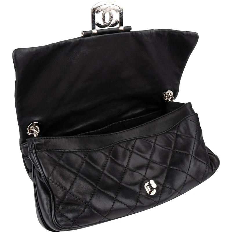 Chanel Quilted Lambskin Modern Palladium Chain Jumbo Single Flap Shoulder Bag