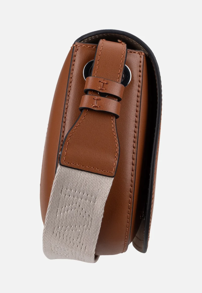 K/Circle Saddle CB Perforated Dark Tan - Saddle Bag