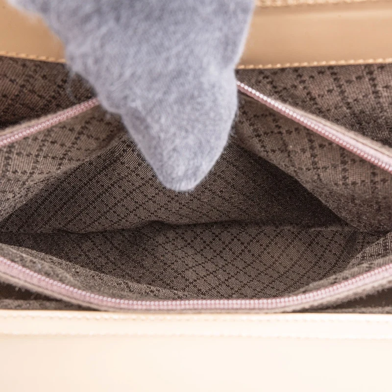 Gucci Smooth Leather Bamboo Tote Handbag
