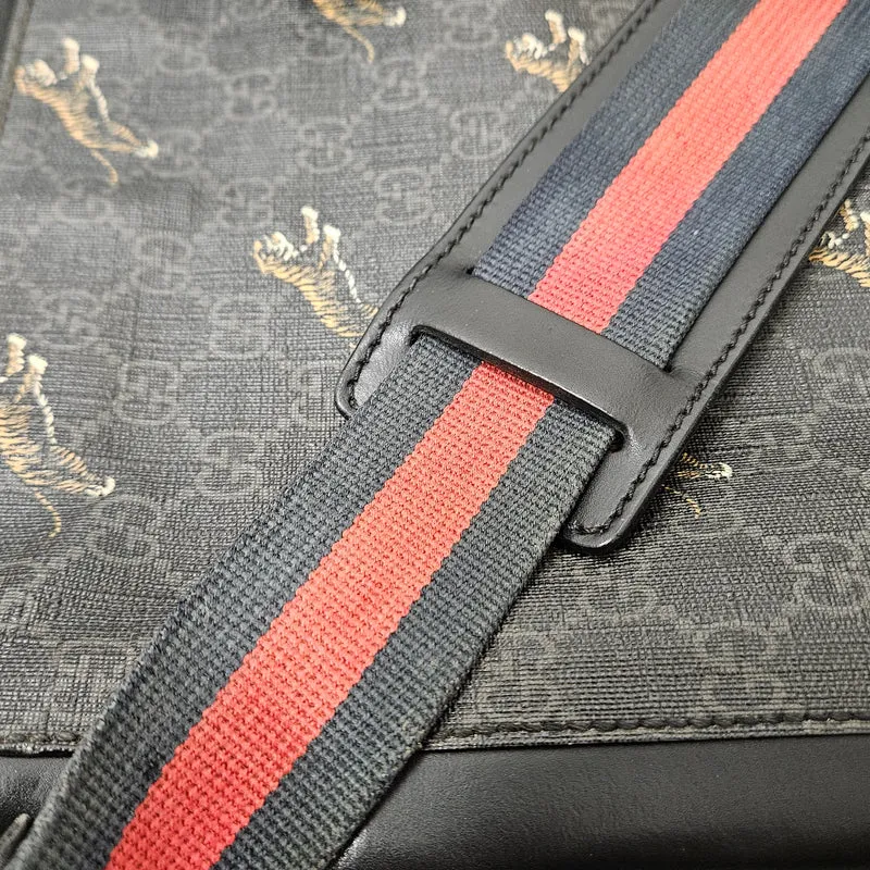 Gucci Monogram GG Supreme Canvas Tiger Print Messenger Crossbody Bag