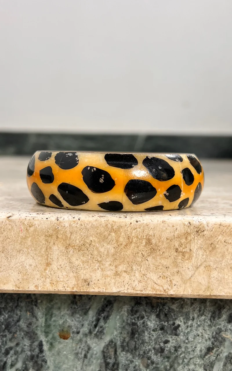 Vintage Indian Horn Leo Bangle
