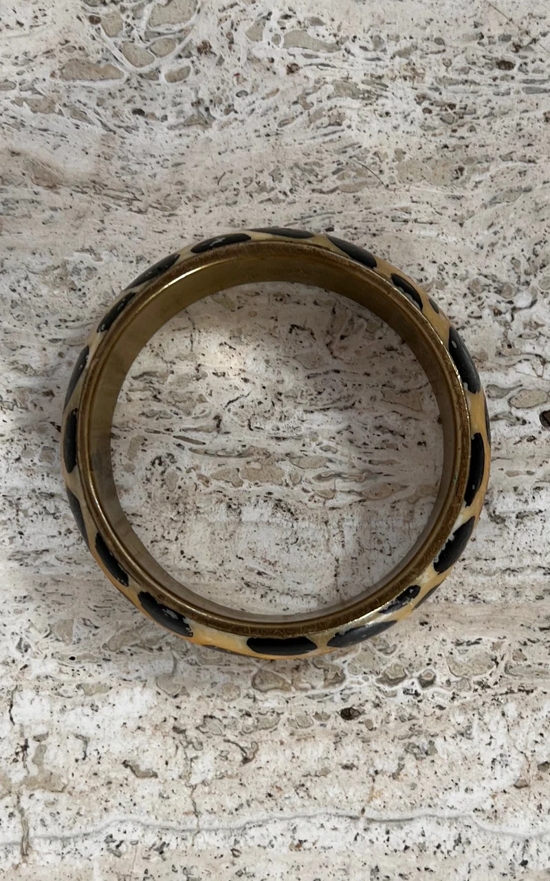 Vintage Indian Horn Leo Bangle