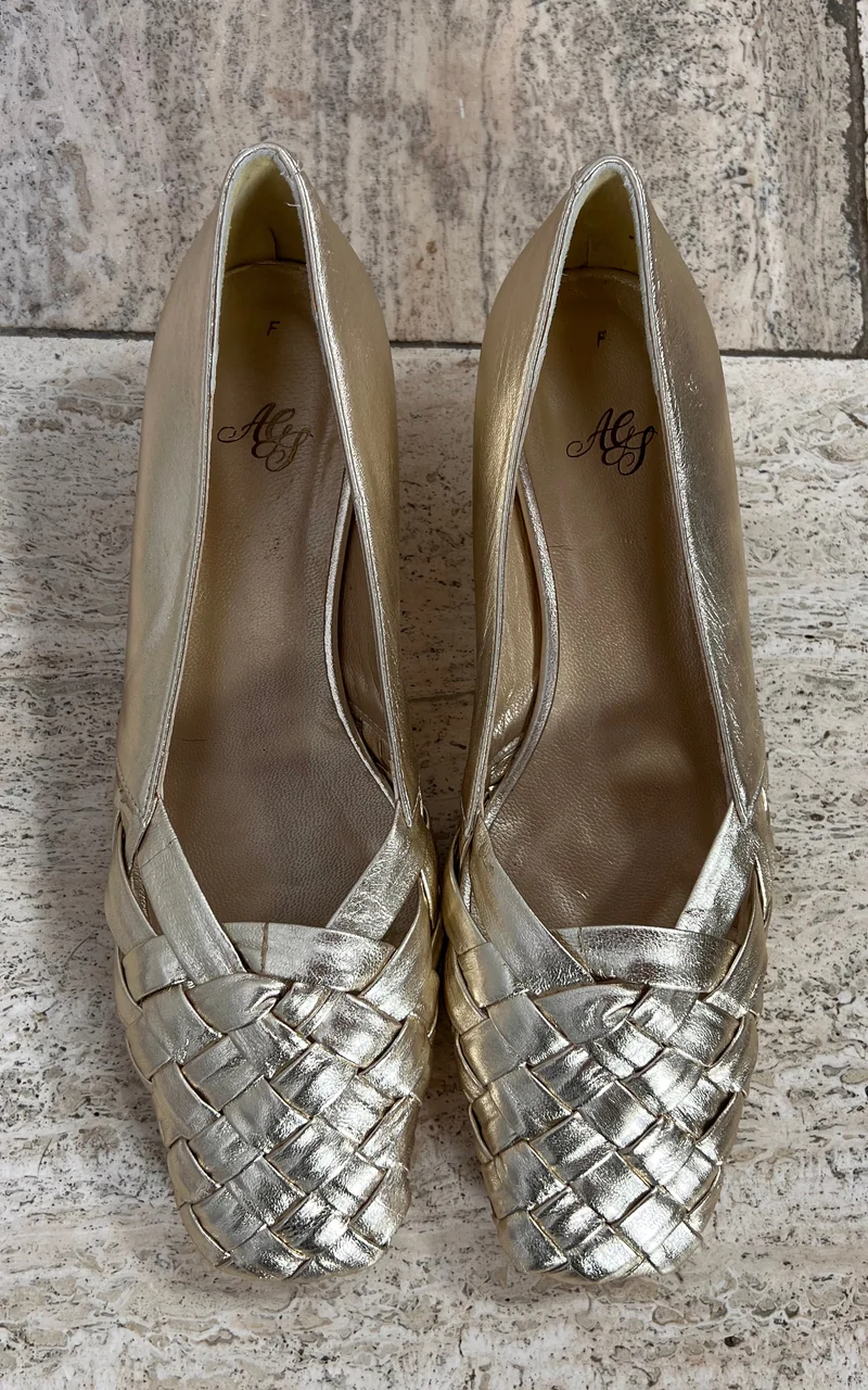 Vintage Gold Woven Leather Pumps 38