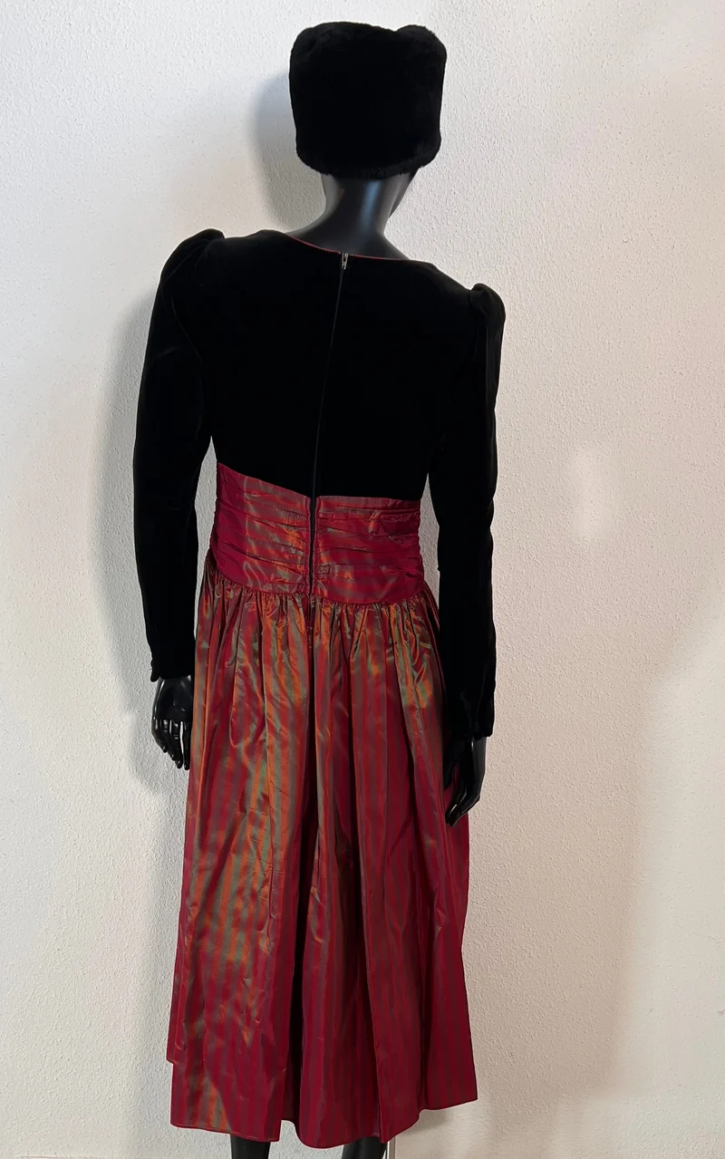 Vintage Laura Ashley Festive Taft Dress
