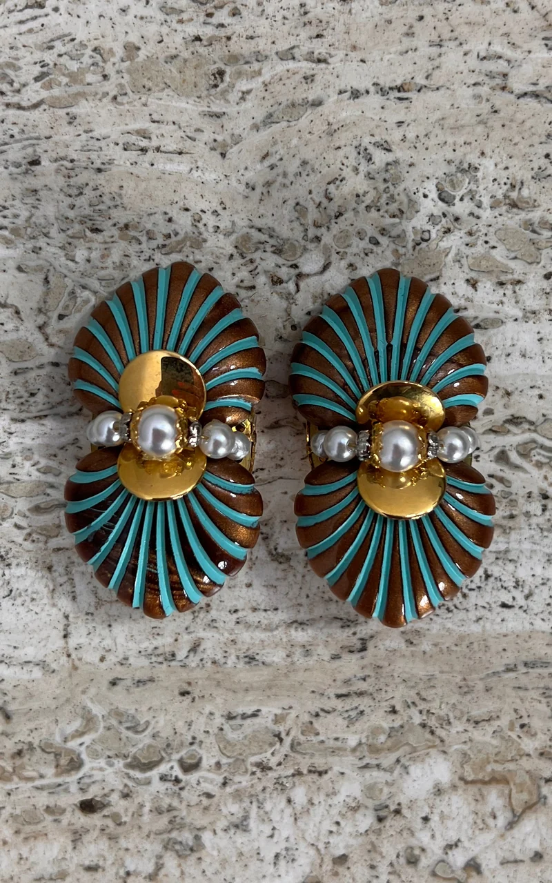 Vintage Shell Clip Ons
