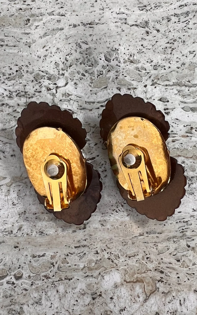 Vintage Shell Clip Ons